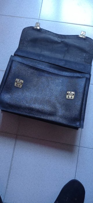 Maletín vintage cuero negro