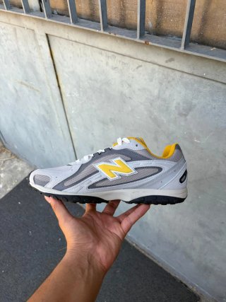 New Balance 204 Grigio Giallo