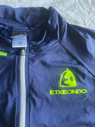 Maillot Etxeondo XXL con etiqueta
