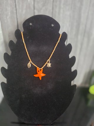 PromoVeraaaConjunto collar y pendientes artesanal