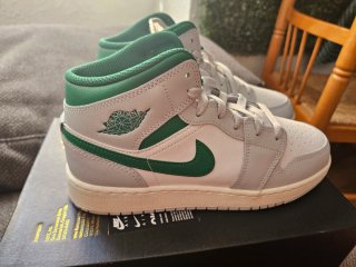 Nike Air Jordan 1 Mid Verde Talla 38