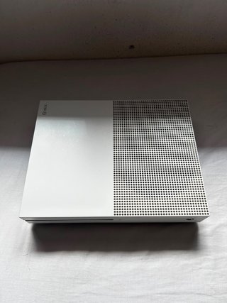 XBOX ONE S 1TB