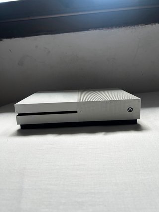 XBOX ONE S 1TB