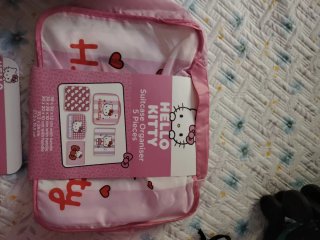 Lote Hello Kitty: Maleta, Neceser y Antifaz