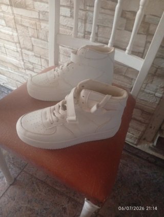 Zapatillas  botines rosas y blancas botas y bota 3