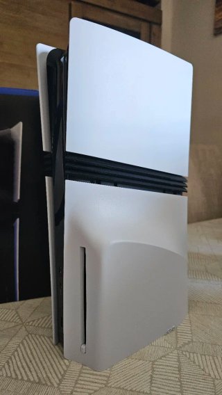 PS5 Pro 2TB + Mando + Lector