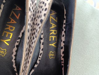 Mocasines Azarey Leopardo Beige/Negro Talla 41