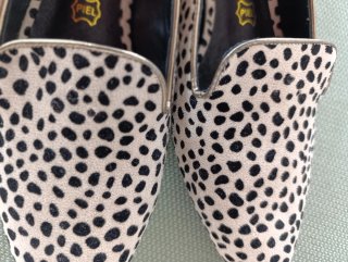 Mocasines Azarey Leopardo Beige/Negro Talla 41