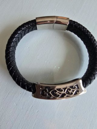 Pulsera Piel Trenzada Negra Cierre acero