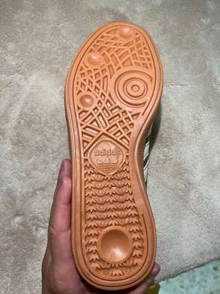 Adidas Spezial Marrones y Blancas