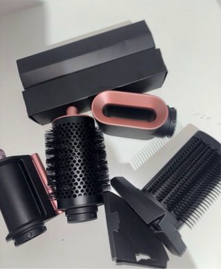 Dyson Airwrap Beige y Dorado