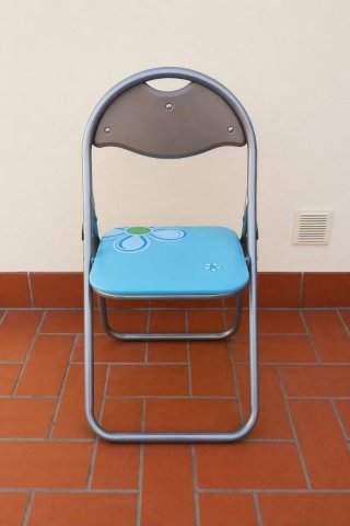 Silla plegable con diseño moderno