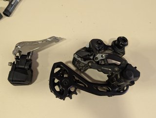 Grupo Shimano GRX 825 Di2 con potenciómetro