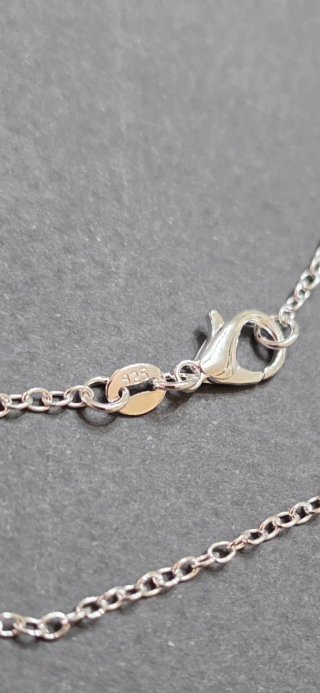 Collares de plata