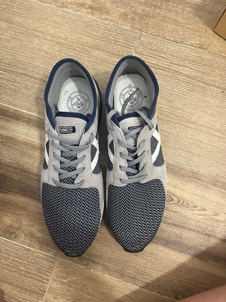 Zapatillas Munich Grises y Blancas