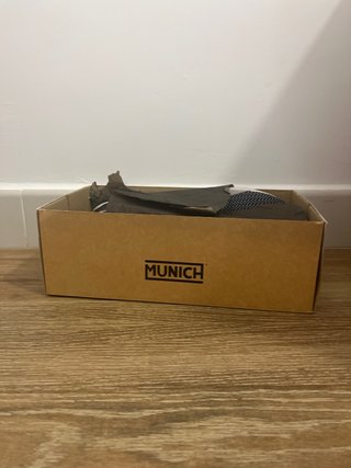 Zapatillas Munich Grises y Blancas