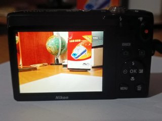 Nikon COOLPIX S2600 Fotocamera Digitale Rossa 14MP