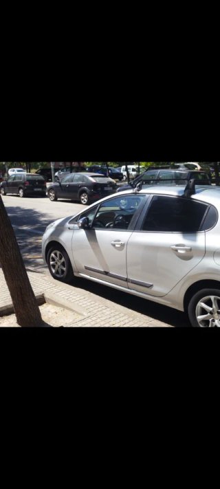 Peugeot 208 2015
