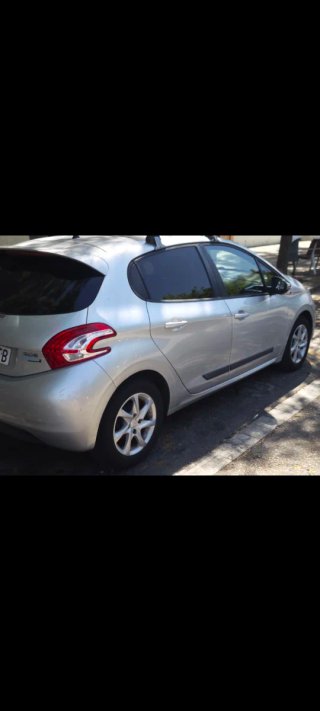 Peugeot 208 2015