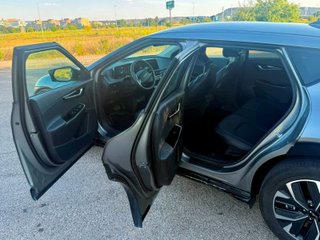 Kia EV6 Air 77kWh (Long Range) RWD 168 kW (229 CV)