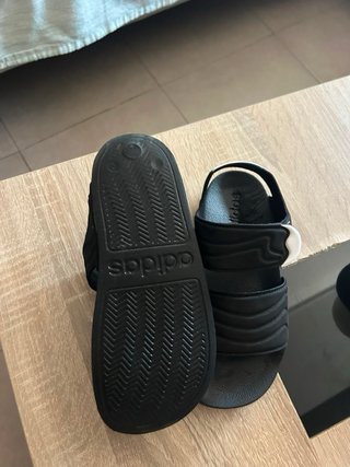 Nuove infradito per bambini