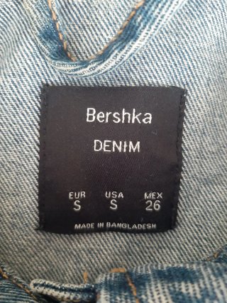 Oferta:Cazadora vaquera Bershka Talla S
