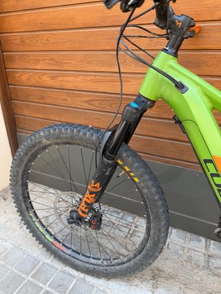Bicicleta Eléctrica Cube Stereo Hybrid 140
