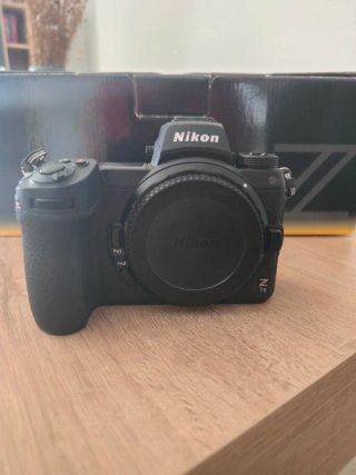 Nikon Z7 II (Cuerpo)