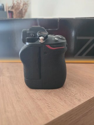 Nikon Z7 II (Cuerpo)