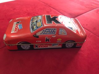 Scatola latta vintage auto Kinder portapenne ￼