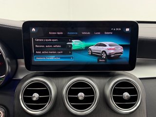 Mercedes-Benz GLC Coupé 2021 300e 320cv AMG LINE