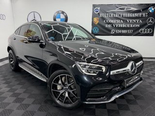 Mercedes-Benz GLC Coupé 2021 300e 320cv AMG LINE