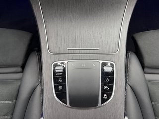 Mercedes-Benz GLC Coupé 2021 300e 320cv AMG LINE