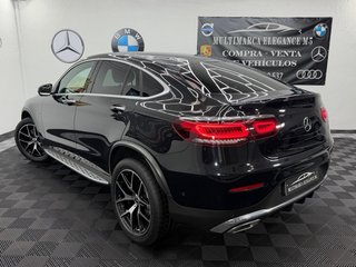 Mercedes-Benz GLC Coupé 2021 300e 320cv AMG LINE