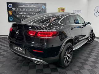 Mercedes-Benz GLC Coupé 2021 300e 320cv AMG LINE