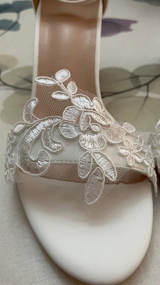 Tacones de Novia Blancos con Encaje