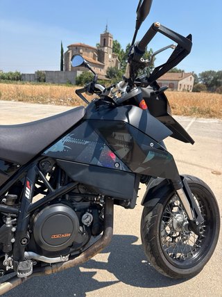 KTM 690 SM 2008 Supermotard Negra