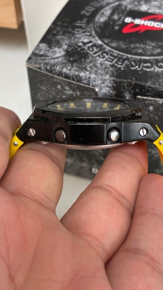 Casio G-Shock GMA-2100 Amarillo Negro Nuevo