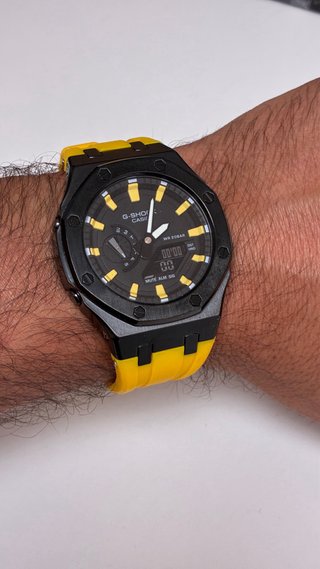 Casio G-Shock GMA-2100 Amarillo Negro Nuevo