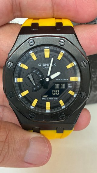 Casio G-Shock GMA-2100 Amarillo Negro Nuevo