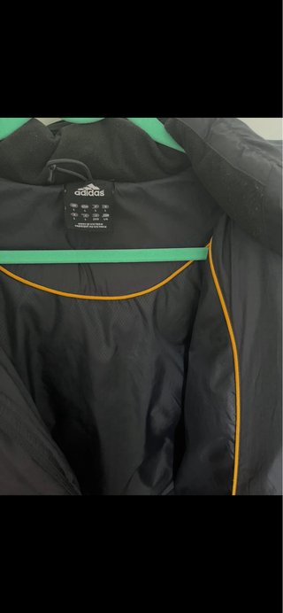 Chaqueta Adidas Negra hombre . De plumas ,