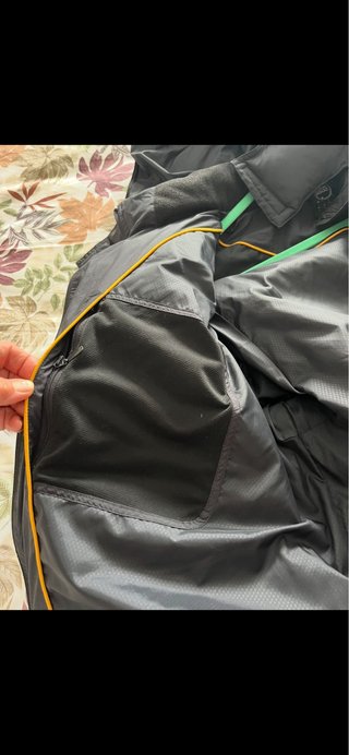 Chaqueta Adidas Negra hombre . De plumas ,