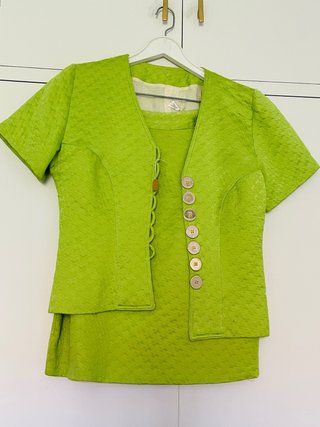 Traje chaqueta pistacho manga corta