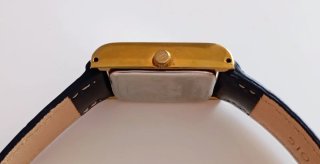 Reloj Ava Parfois dorado y negro