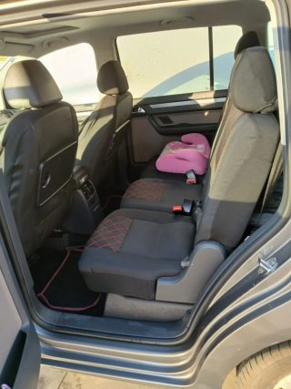 Se vende Volkswagen Touran 2007