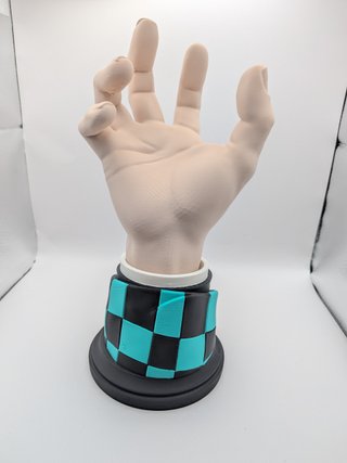 Soporte mando/cascos inspirado en Tanjiro kimetsu