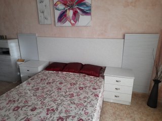 Dormitorio completo con armario