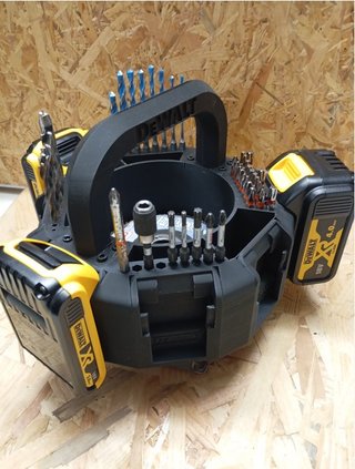 Soporte Porta 8 Baterías DeWALT 18V