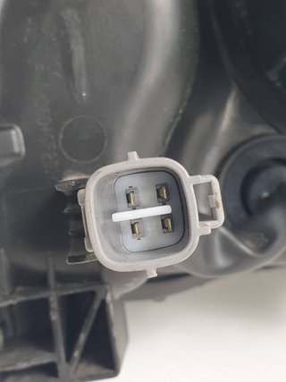 FARO IZQUIERDO TOYOTA TOYOTA VERSO 2009-2018