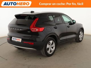 Volvo XC40 2.0 T4 Business Plus AWD